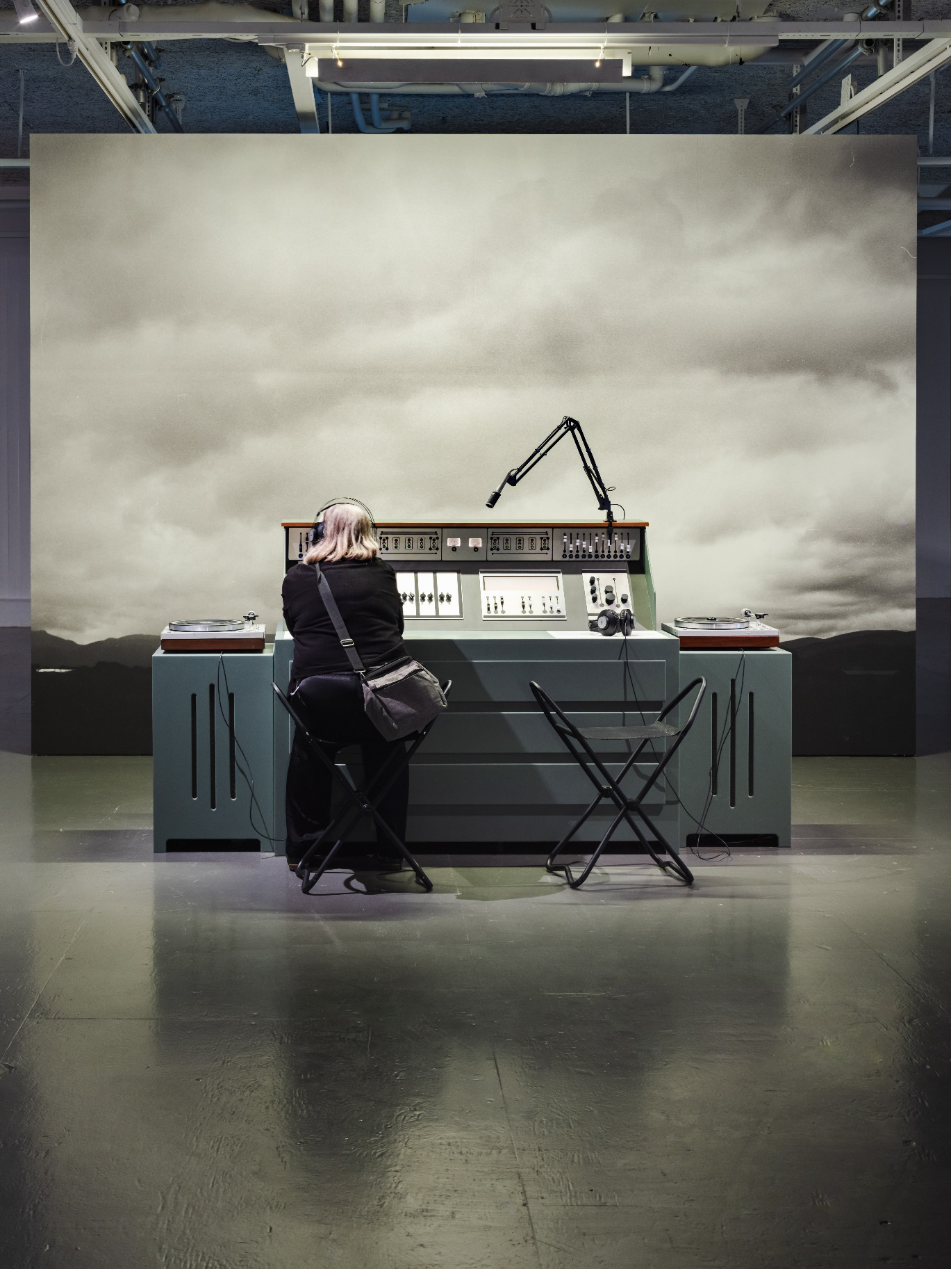 Photo of the piece Radio Freedom by Kudzanai Chiurai